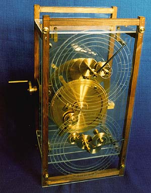 Modello del Calcolatore di Antikythera realizzato da John Gleavè sulla base degli studi di Derek De Solla Price.