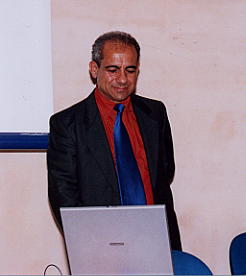 Giovanni Pastore durante la conferenza