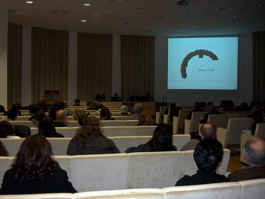 Un momento della conferenza di Giovanni Pastore al convegno internazionale di Olbia